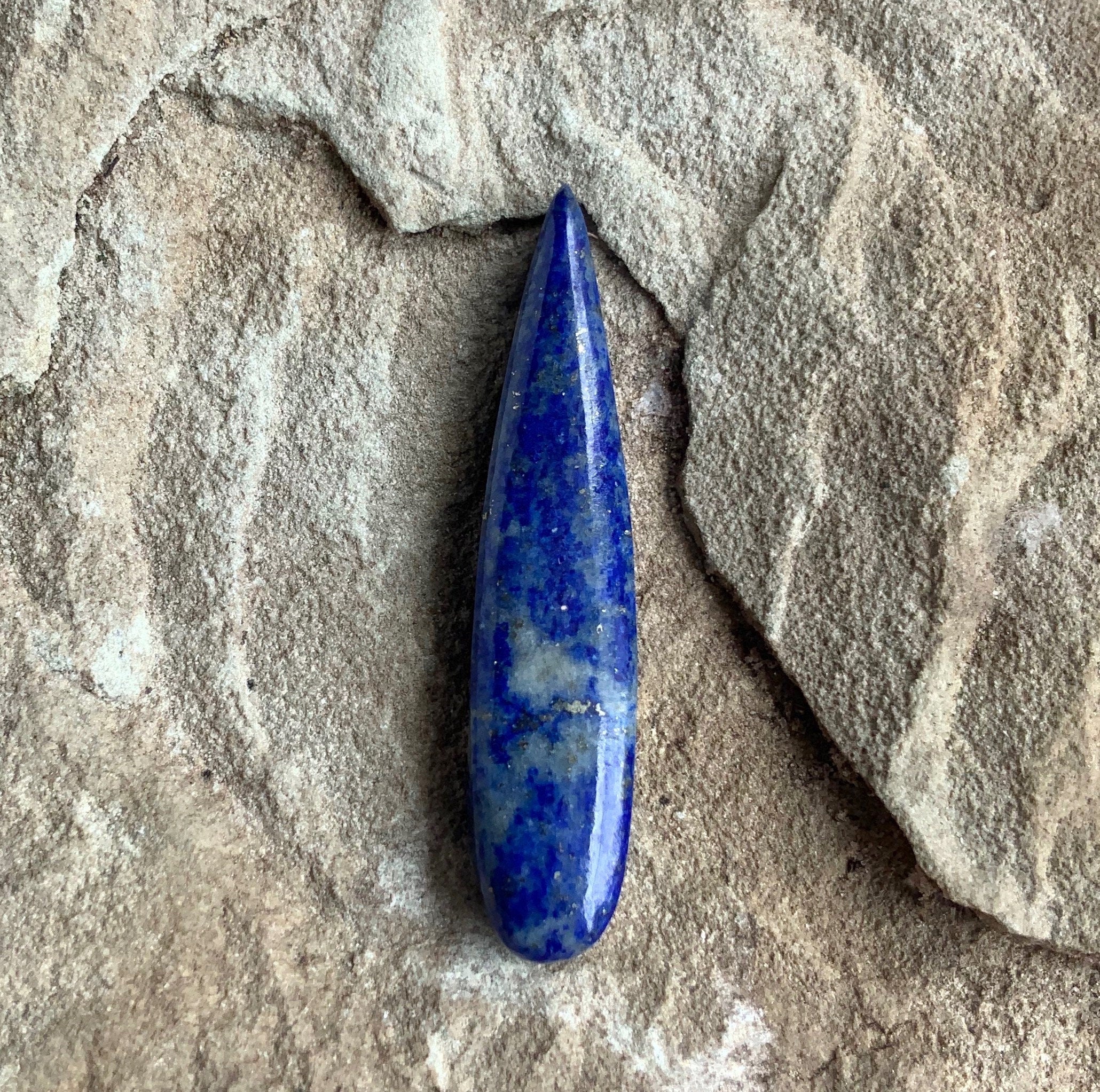 Beautiful Lapis Lazuli Talon Cabochon