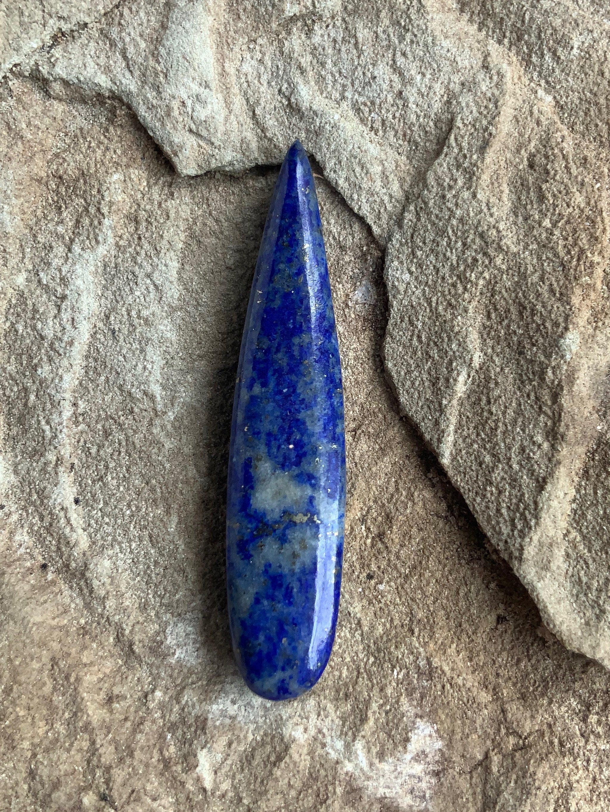 Beautiful Lapis Lazuli Talon Cabochon