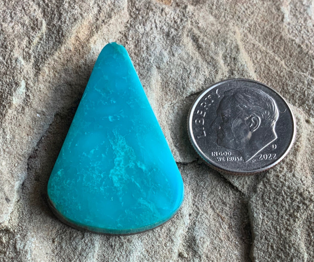 Royston Turquoise Triangle Beautifully Colored Cabochon #R140