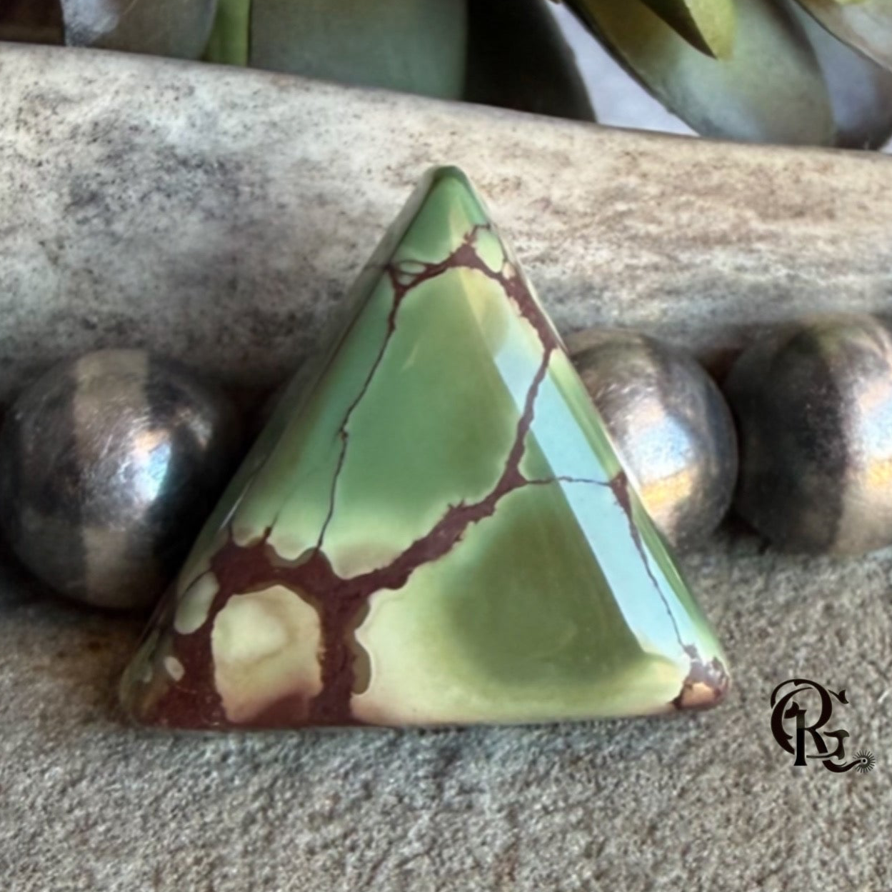 Treasure Mountain Triangle Cabochon-Hubei Province Gemstone