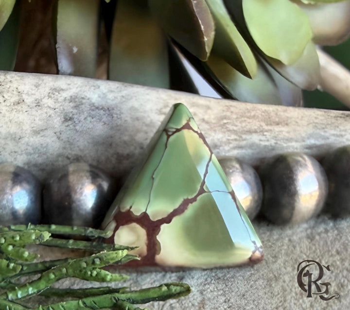 Treasure Mountain Triangle Cabochon-Hubei Province Gemstone