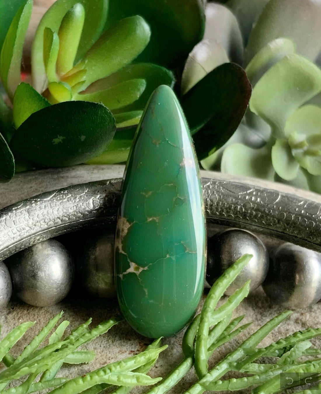 Royston Turquoise Green Teardrop Cabochon-Nevada Gemstone