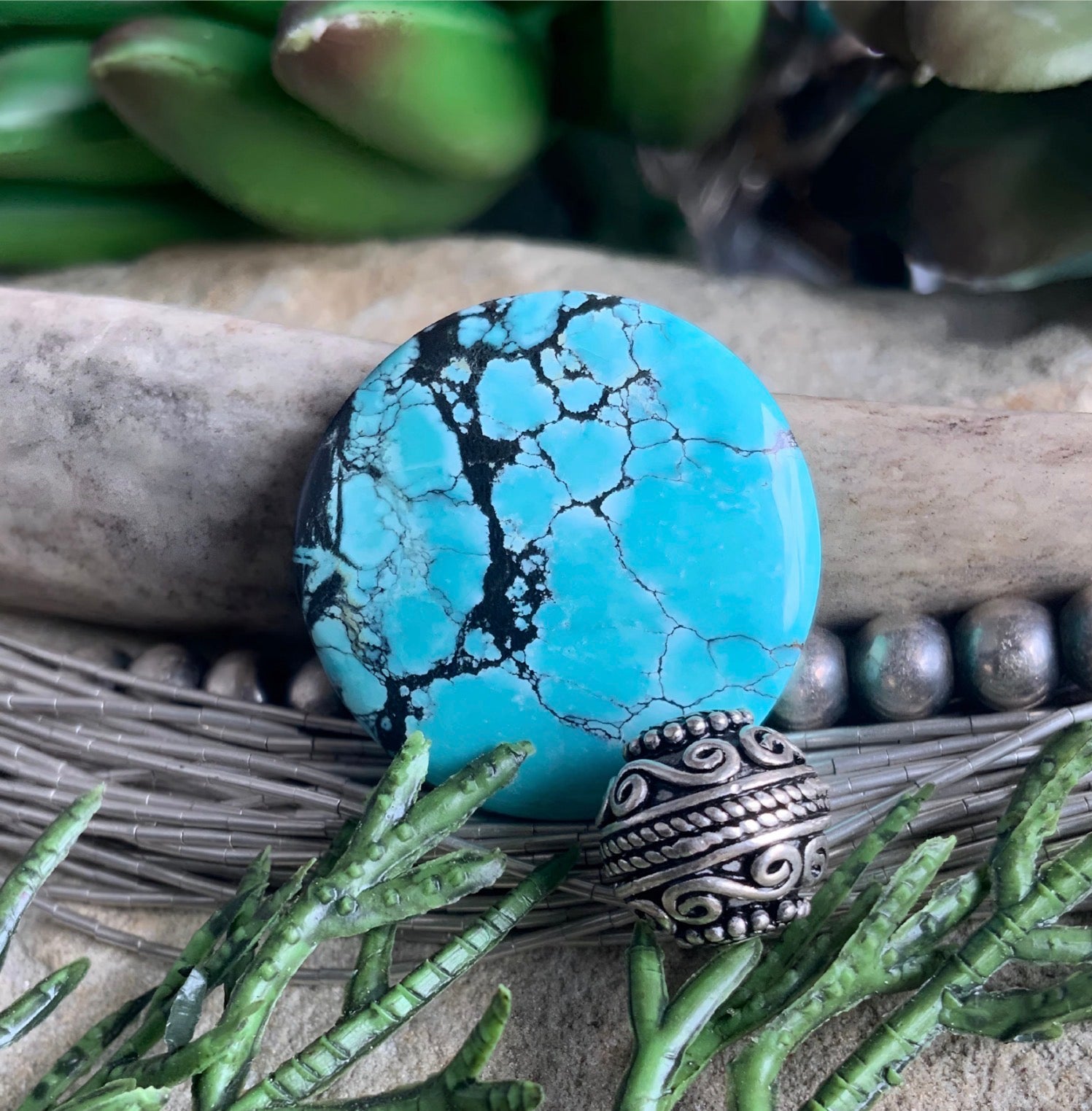 Bao Canyon Turquoise Round Cabochon-Hubei Province Gemstone