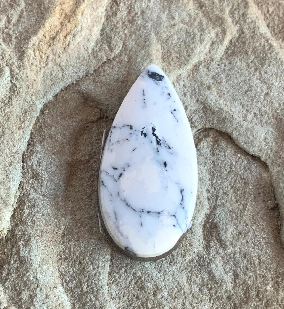 Natural White Buffalo Teardrop Cabochon Nevada Mined-Ranch Gypsy